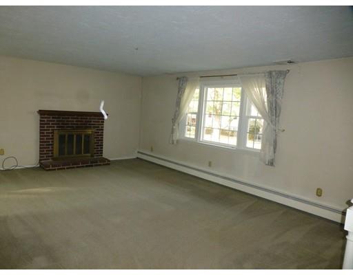 3 Mallard Road Acton, MA 01720 - Photo 3 of 25 Gallery Image 3