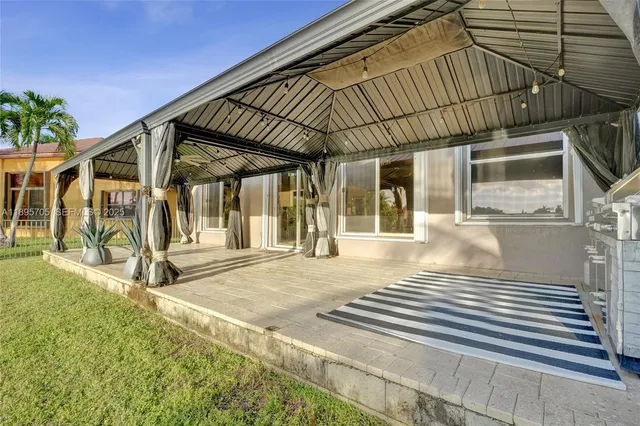 $1,379,900 | 4248 Southwest 185th Avenue, Miramar, FL 33029