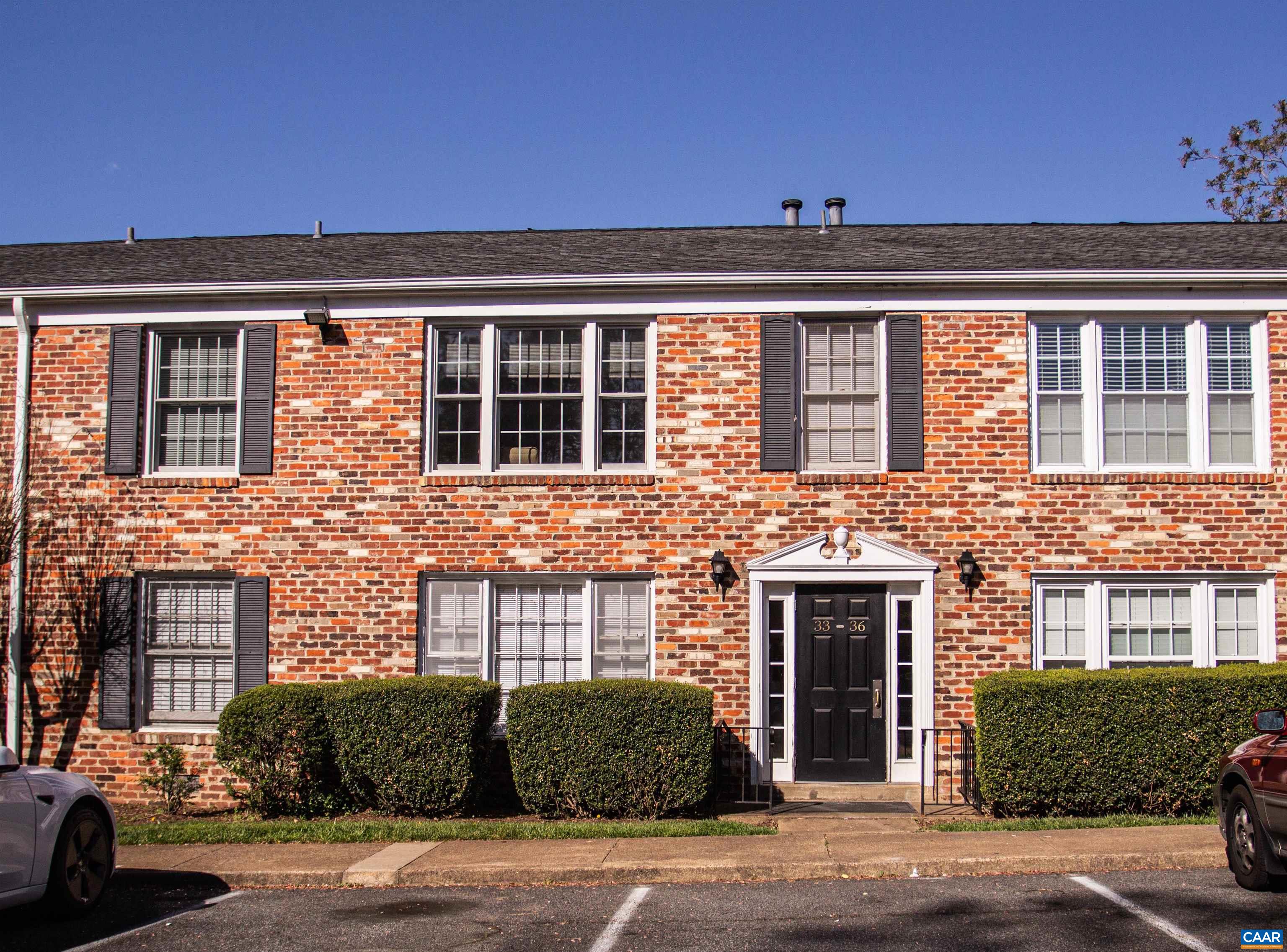 2527 Hydraulic Road, Unit 34 Charlottesville, VA 22901 - Photo 2 of 10 front view of a building