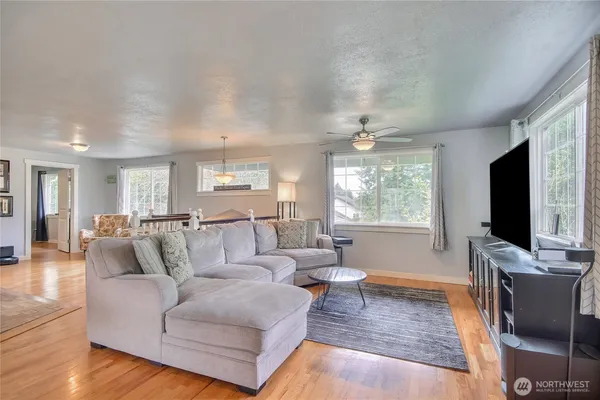 $550,000 | 7417 South Prospect Street, Tacoma, WA 98409