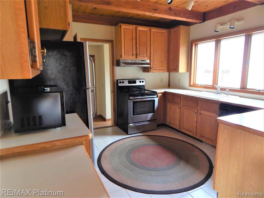 6301 Rivers Edge Drive Howell, MI 48855 - Photo 18 of 85