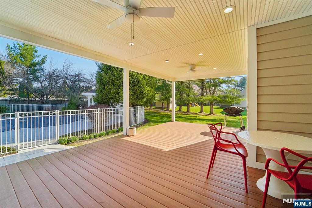 17 Riverside Lane Holmdel, NJ 07733 - Photo 36 of 46