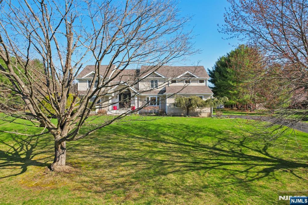 17 Riverside Lane Holmdel, NJ 07733 - Photo 40 of 46