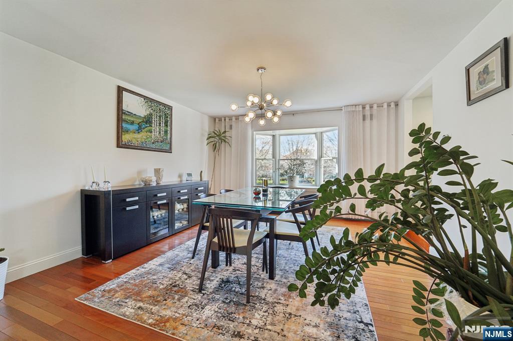 17 Riverside Lane Holmdel, NJ 07733 - Photo 10 of 46