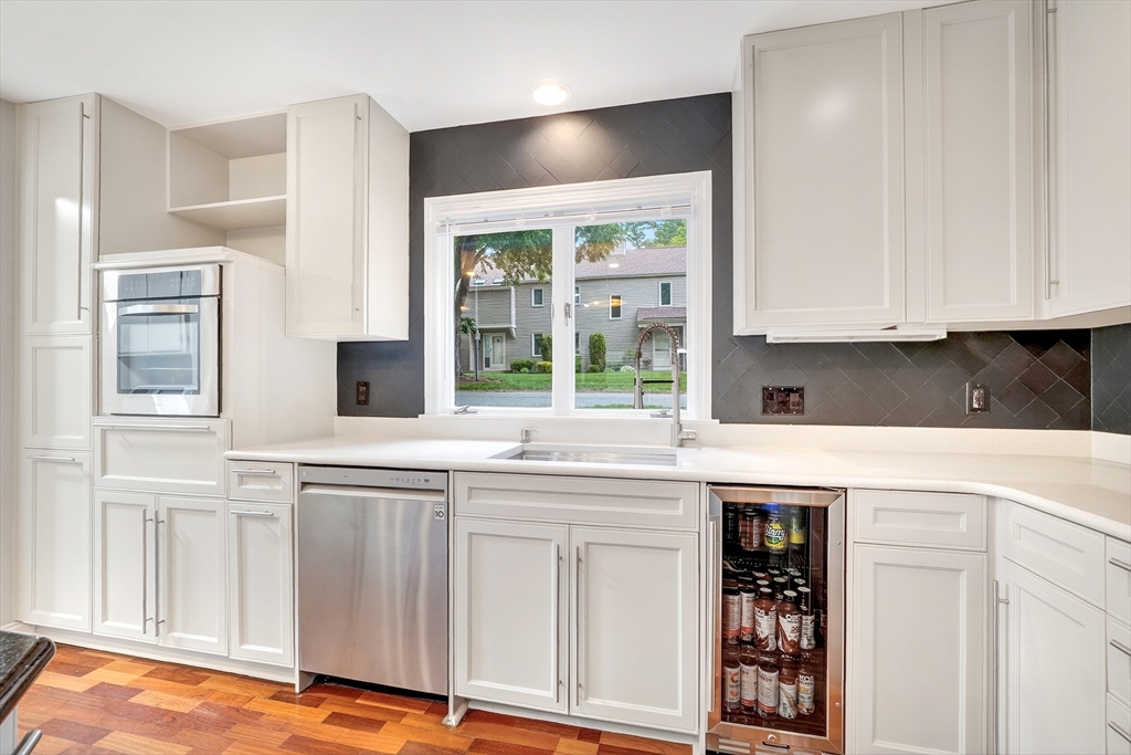2 Daybreak, Unit 2 Wayland, MA 01778 - Photo 7 of 37