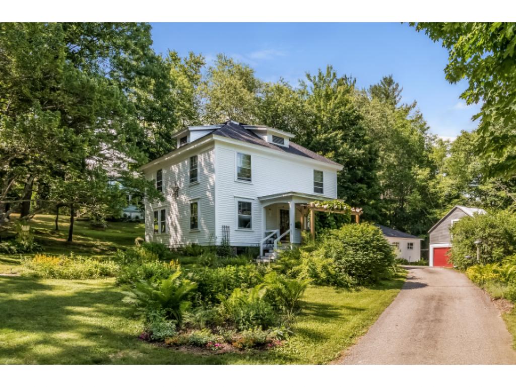 19 Red Gate Lane Meredith, NH 03253 - Photo 1 of 36 Gallery Image 1