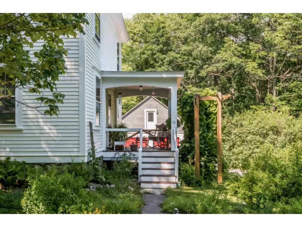 19 Red Gate Lane Meredith, NH 03253 - Photo 3 of 36 Gallery Image 3