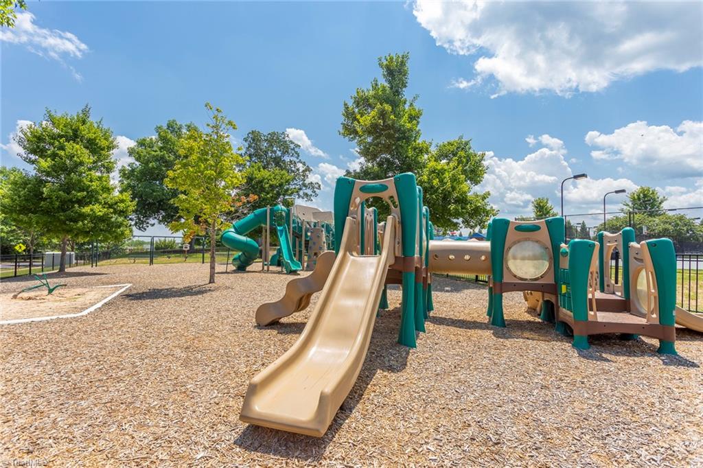 4050 Forbes Way Burlington, NC 27215 - Photo 46 of 50
