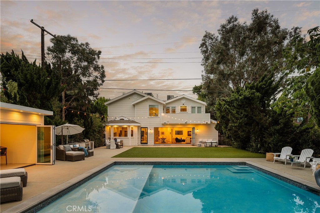 6415 Riggs Place Los Angeles, CA 90045 - Photo 4 of 33