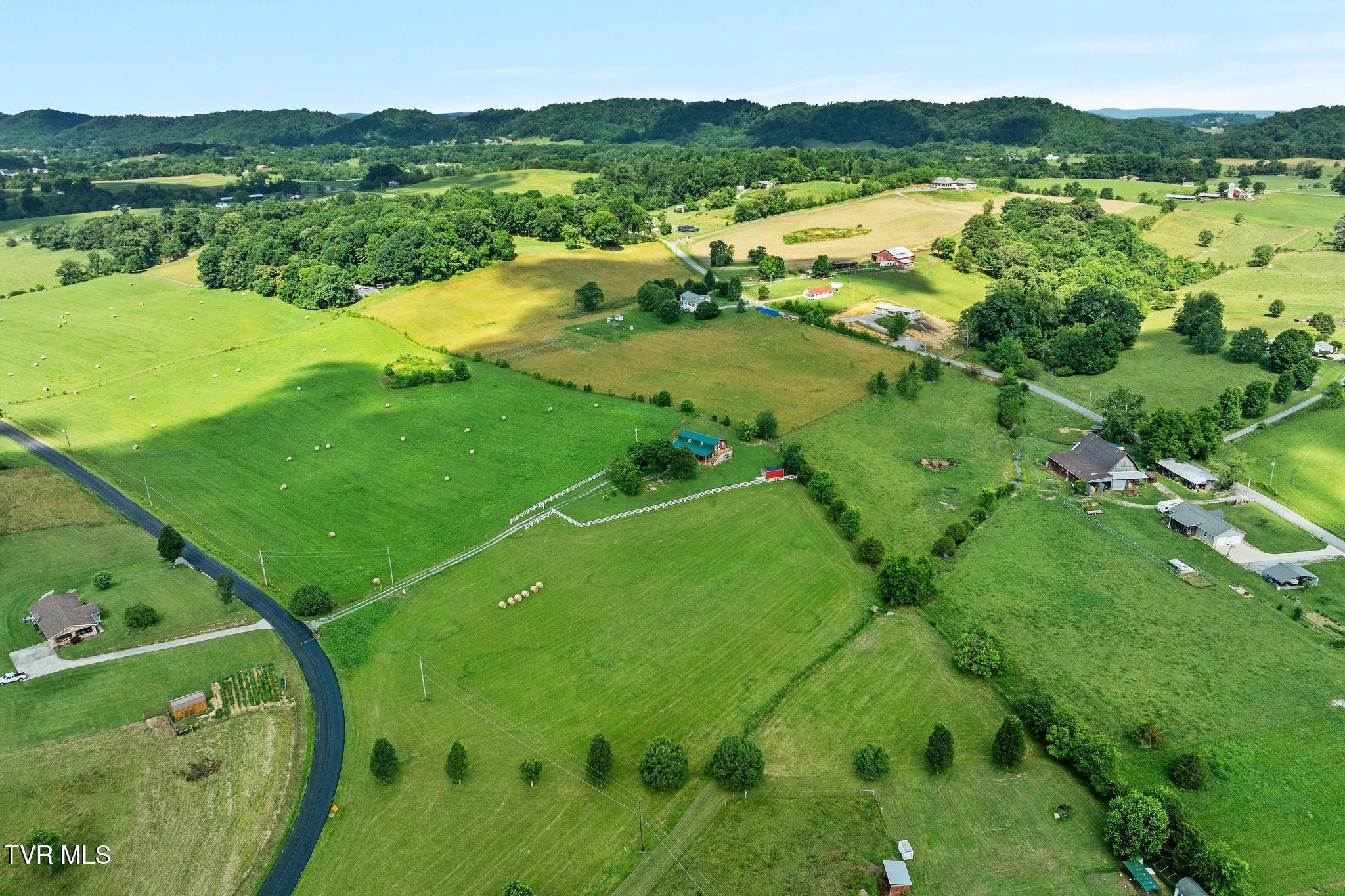 1115 Heritage Road North Chuckey, TN 37641 - Photo 22 of 68 DJI_0872