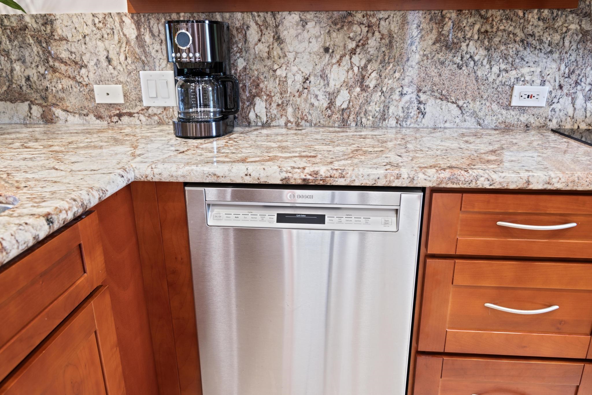100 Ridge Road, Unit 723 Lahaina, HI 96761 - Photo 11 of 48 a view of a granite counter top