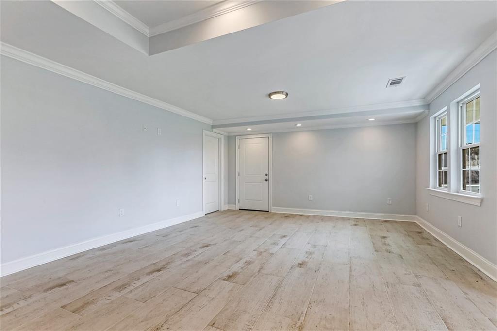 2201 Haring Road Metairie, LA 70001 - Photo 5 of 19 Gallery Image 5