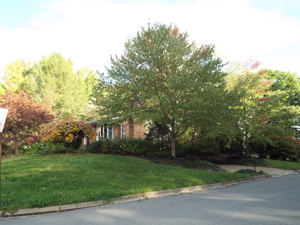 245 Ridgefield Road Endicott, NY 13760 - Photo 3 of 26 Gallery Image 3