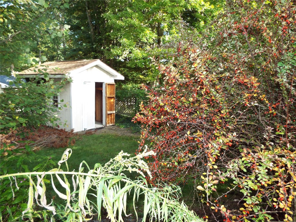 245 Ridgefield Road Endicott, NY 13760 - Photo 5 of 26 Gallery Image 5