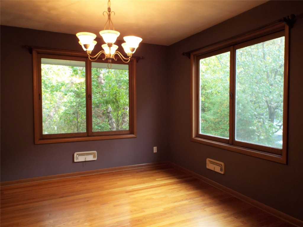 245 Ridgefield Road Endicott, NY 13760 - Photo 9 of 26 Gallery Image 9