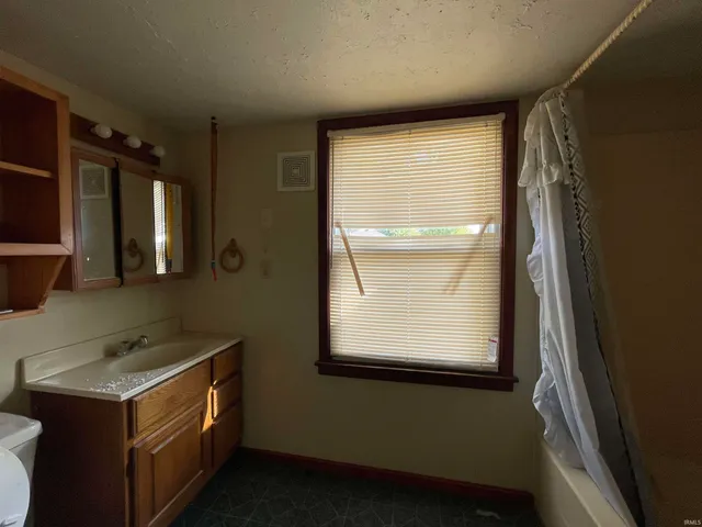 $64,900 | 114 South West Street, Linden, IN 47955