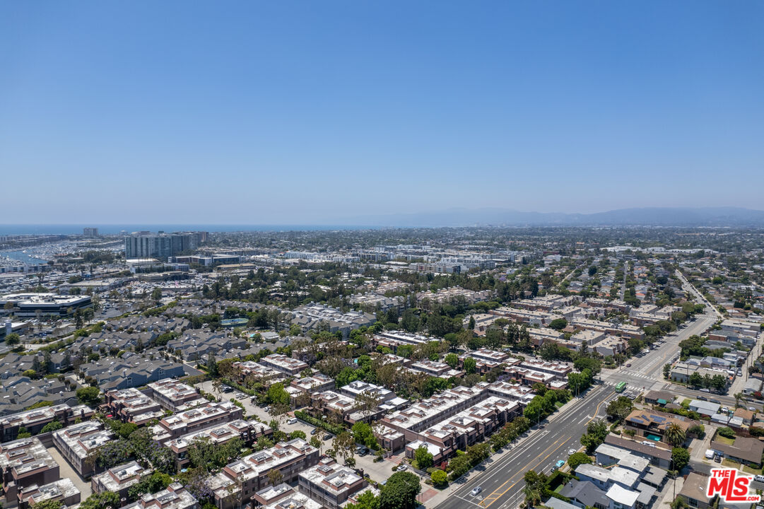 4421 Alla Road, Unit 3 Marina del Rey, CA 90292 - Photo 30 of 31 an aerial view of multiple house