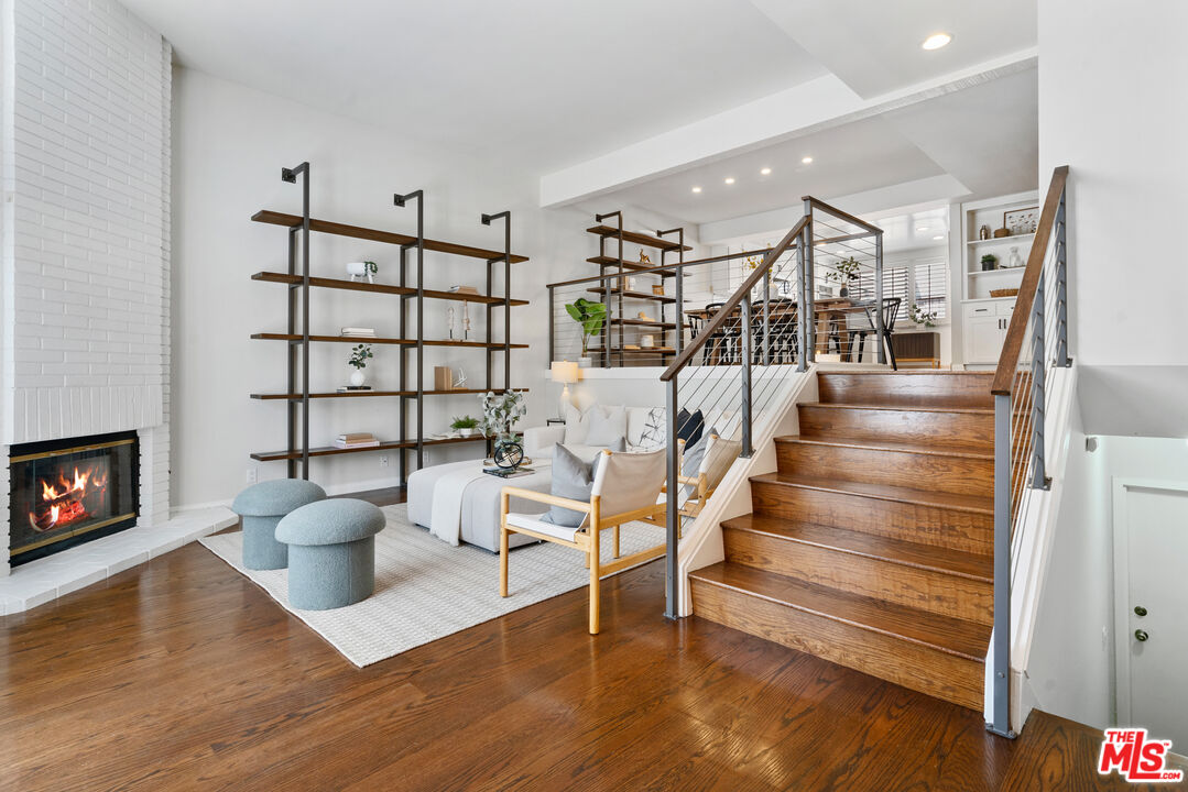 4421 Alla Road, Unit 3 Marina del Rey, CA 90292 - Photo 3 of 31 a view of entryway and hall with wooden floor