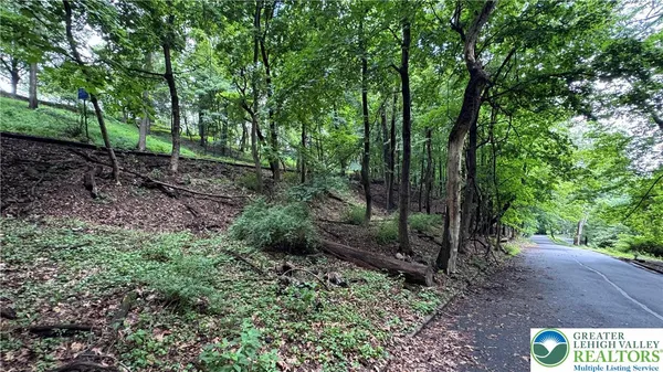 $50,000 | 305 Shawnee Avenue, Easton, PA 18042