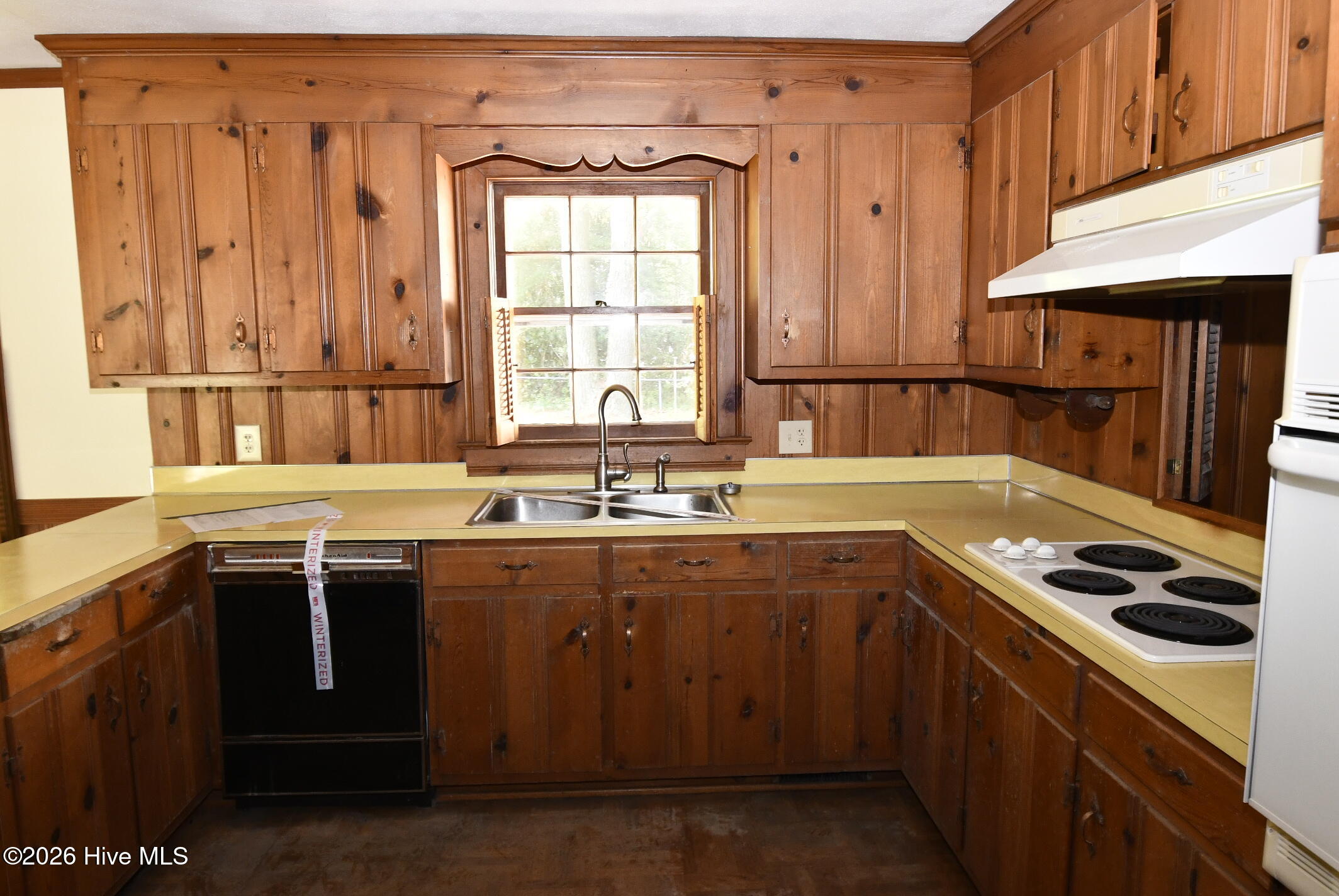 111 Fairlane Road Greenville, NC 27834 - Photo 8 of 27 Kitchen