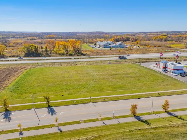 $2,378,376 | 4655 Dalmore Road, DeForest, WI 53532