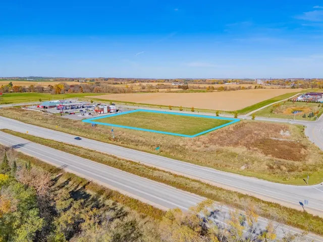 $2,378,376 | 4655 Dalmore Road, DeForest, WI 53532