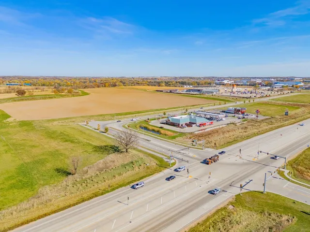 $2,378,376 | 4655 Dalmore Road, DeForest, WI 53532