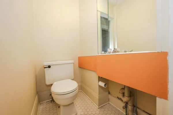 $415,000 | 635 Canal Street, Manchester, NH 03101