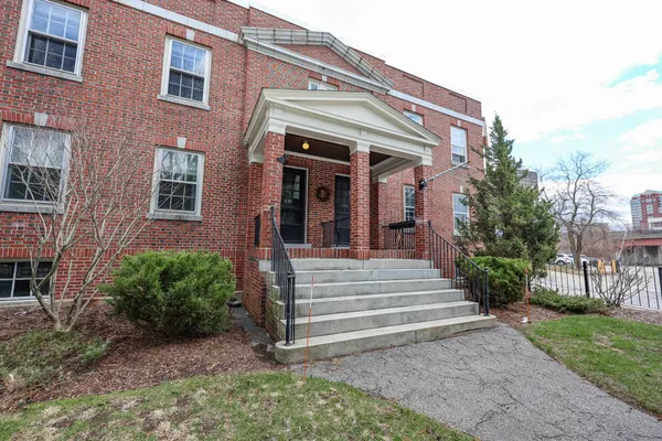 $415,000 | 635 Canal Street, Manchester, NH 03101