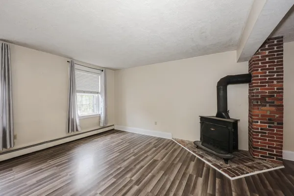 $415,000 | 635 Canal Street, Manchester, NH 03101