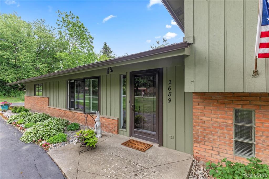 2689 Roseview Drive Rochester Hills, MI 48306 - Photo 6 of 74