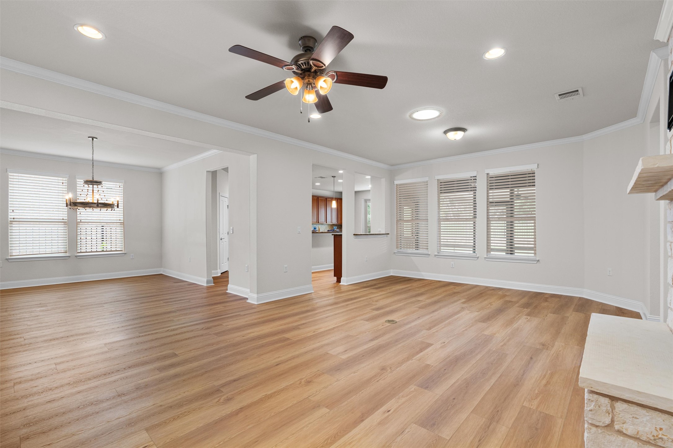 509 Davis Mountain Circle Georgetown, TX 78633 - Photo 8 of 40