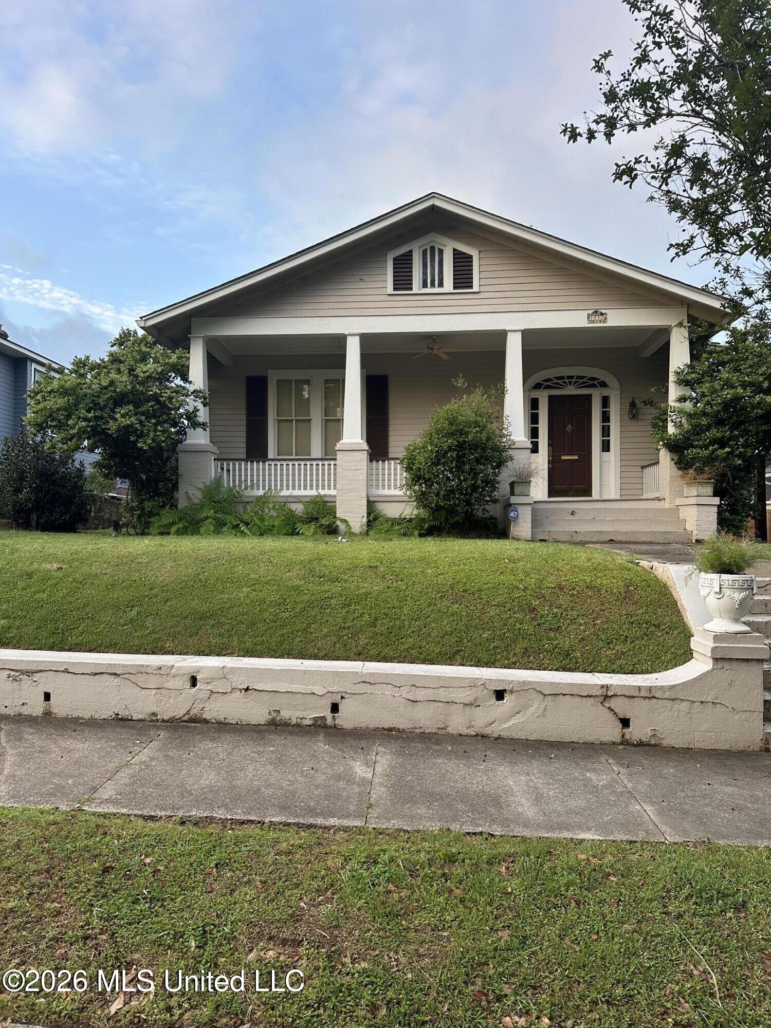 1112 Main Street Natchez, MS 39120 - Photo 2 of 15 IMG_1734