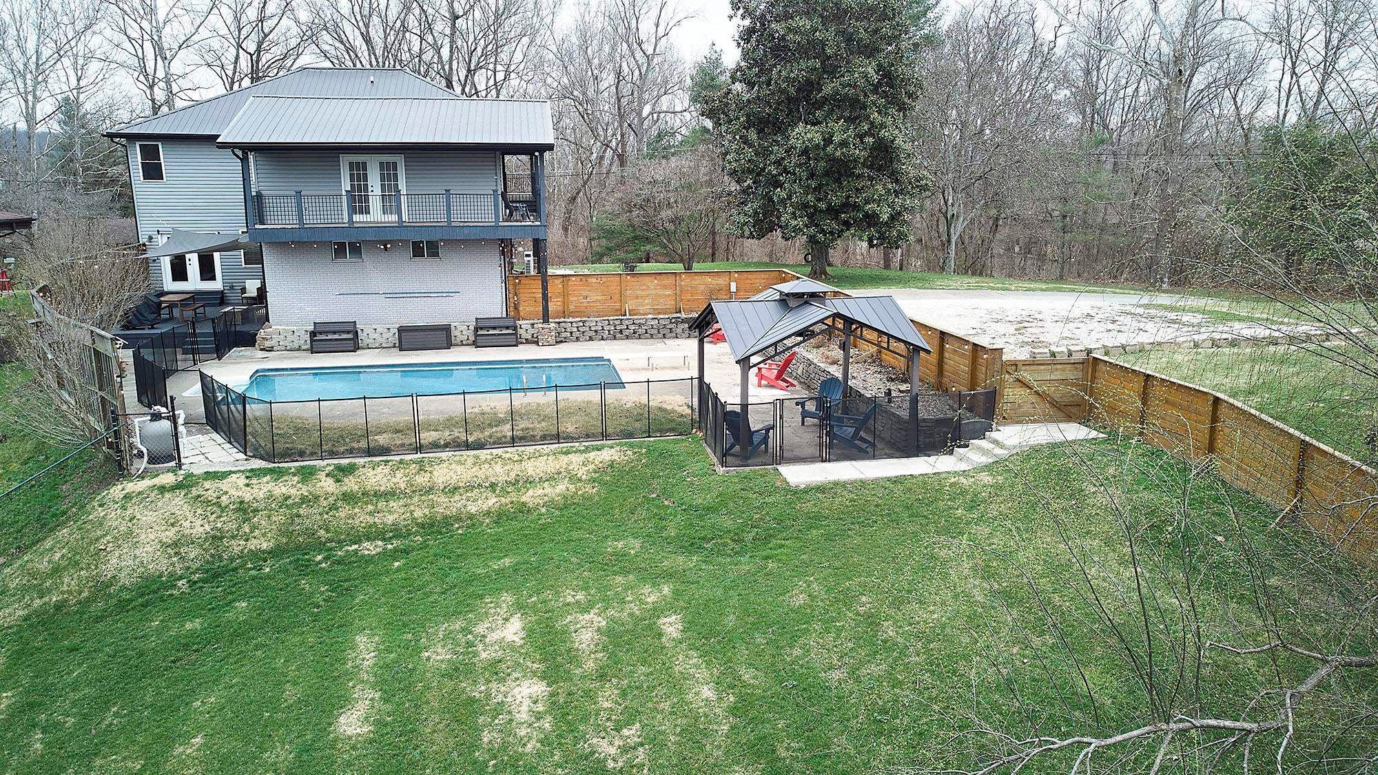 6002 Gideon Road Huntington, WV 25705 - Photo 30 of 32 Gallery Image 30
