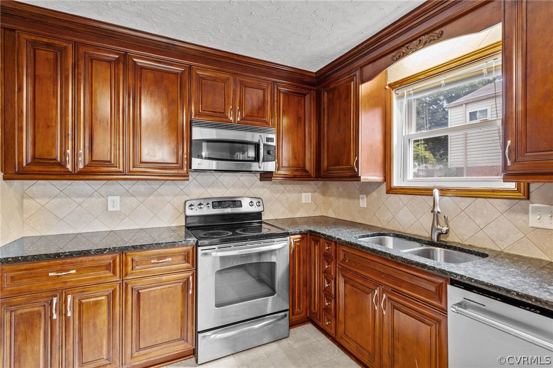 2424 Vandover Road Henrico, VA 23229 - Photo 18 of 47 Gallery Image 18
