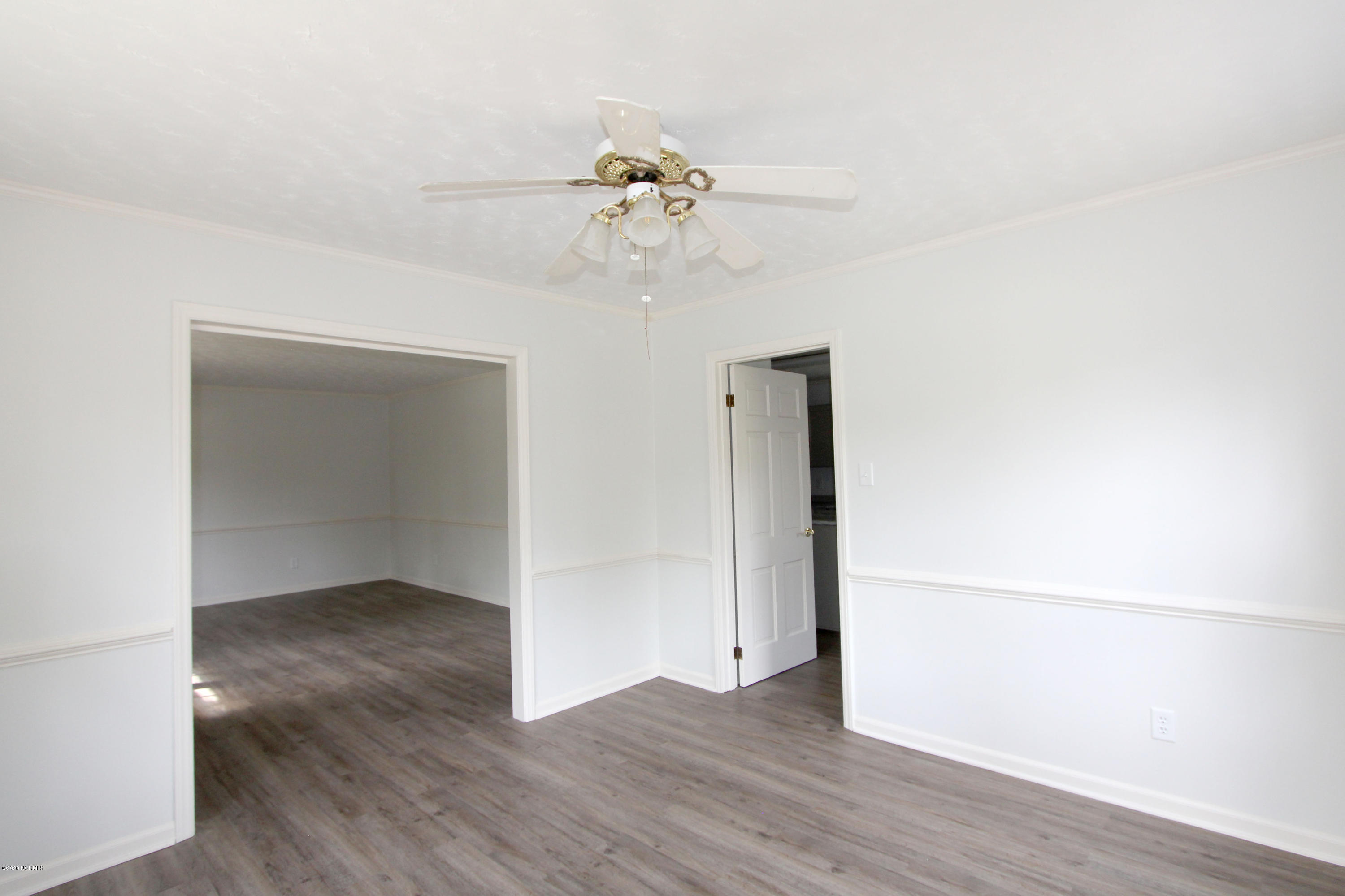 317 Forest Grove Avenue Jacksonville, NC 28540 - Photo 11 of 52 E DR 4