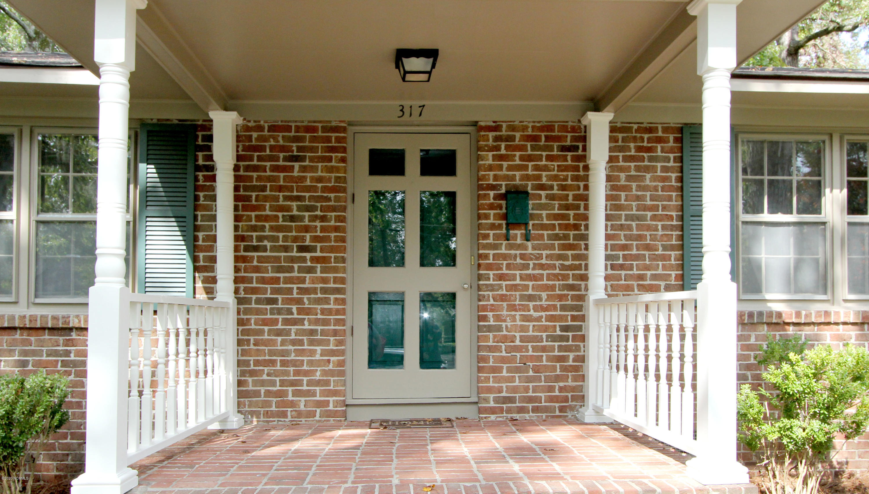317 Forest Grove Avenue Jacksonville, NC 28540 - Photo 4 of 52 Front Porch