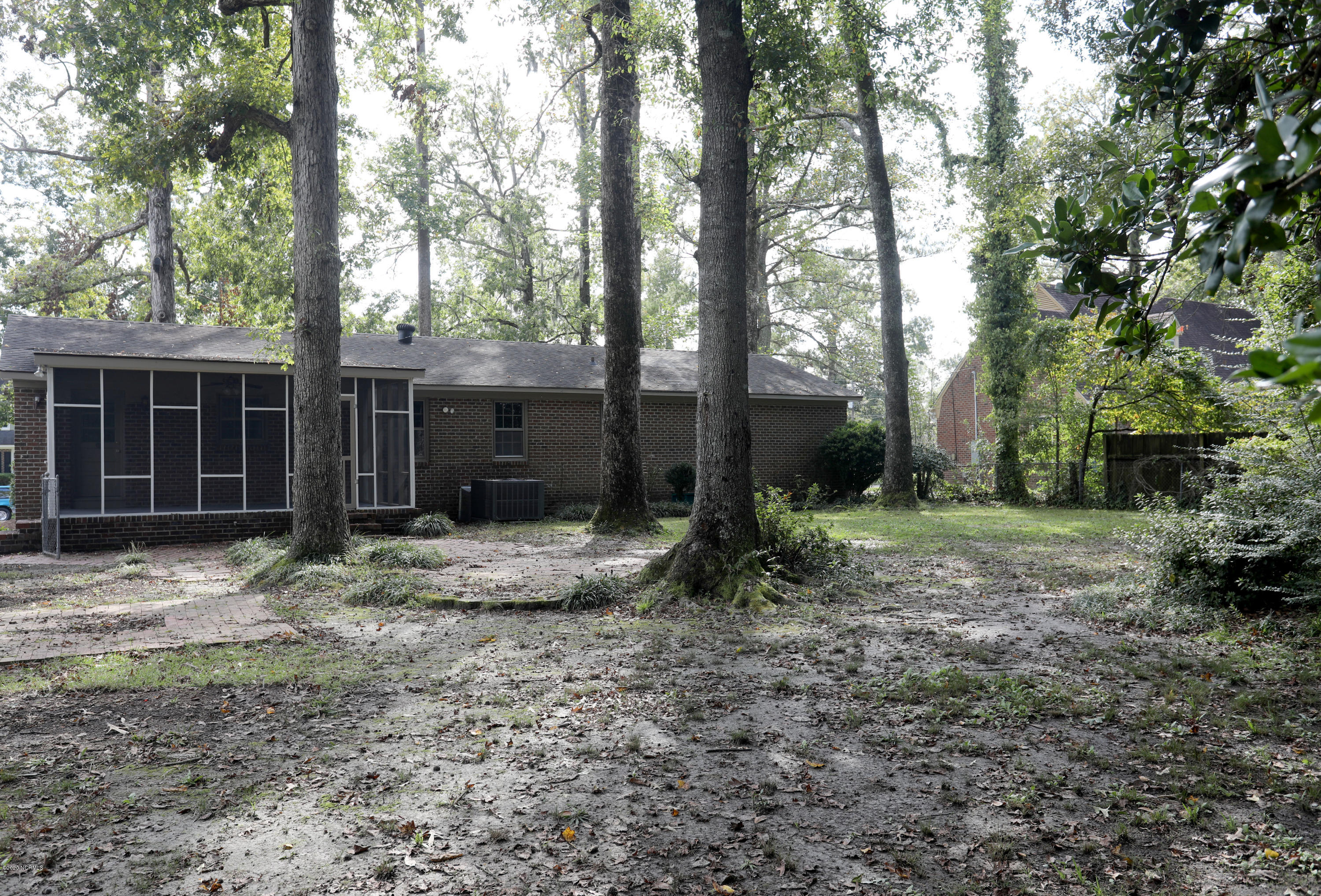 317 Forest Grove Avenue Jacksonville, NC 28540 - Photo 47 of 52 O B 2