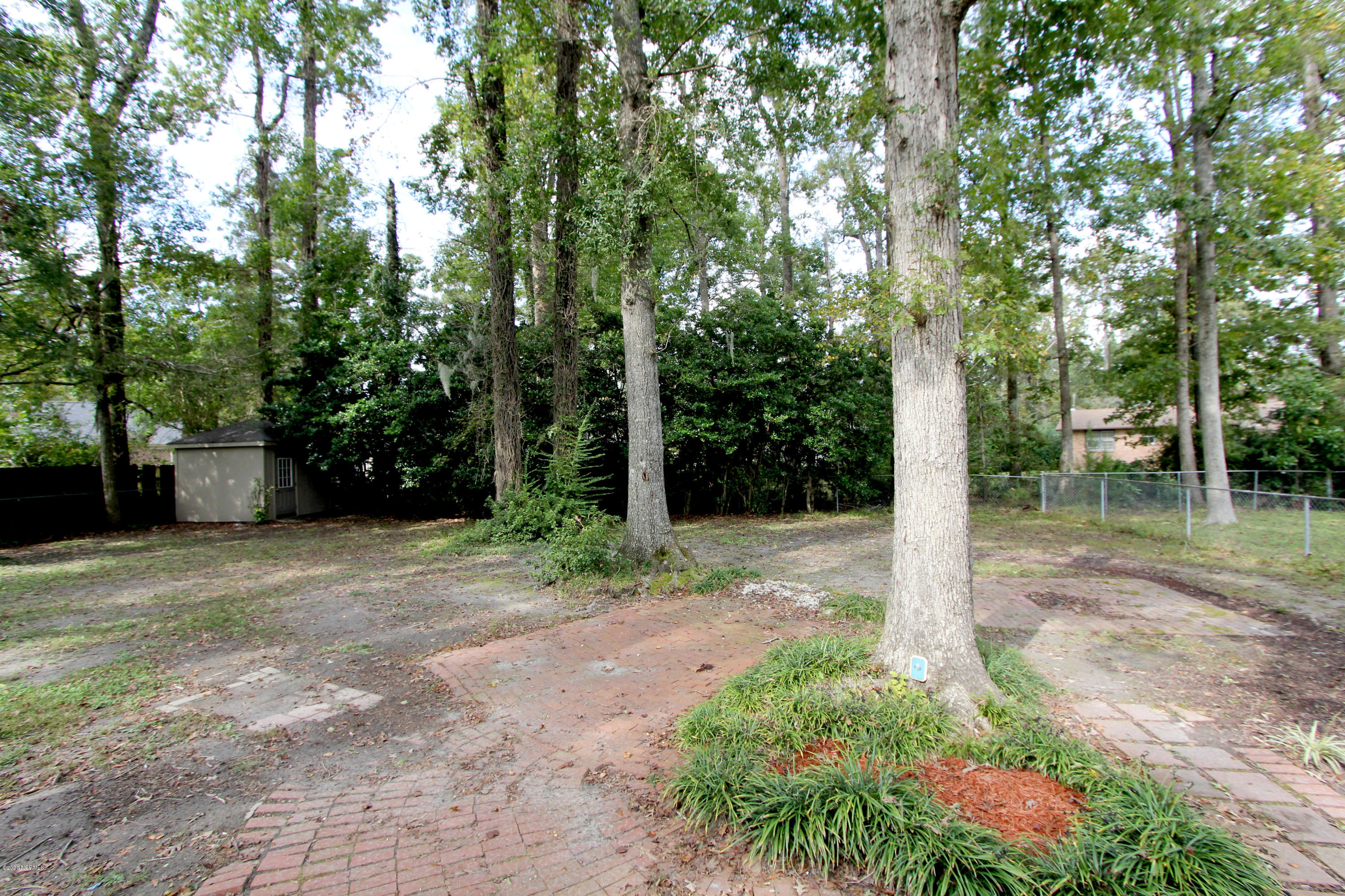 317 Forest Grove Avenue Jacksonville, NC 28540 - Photo 49 of 52 O B 4