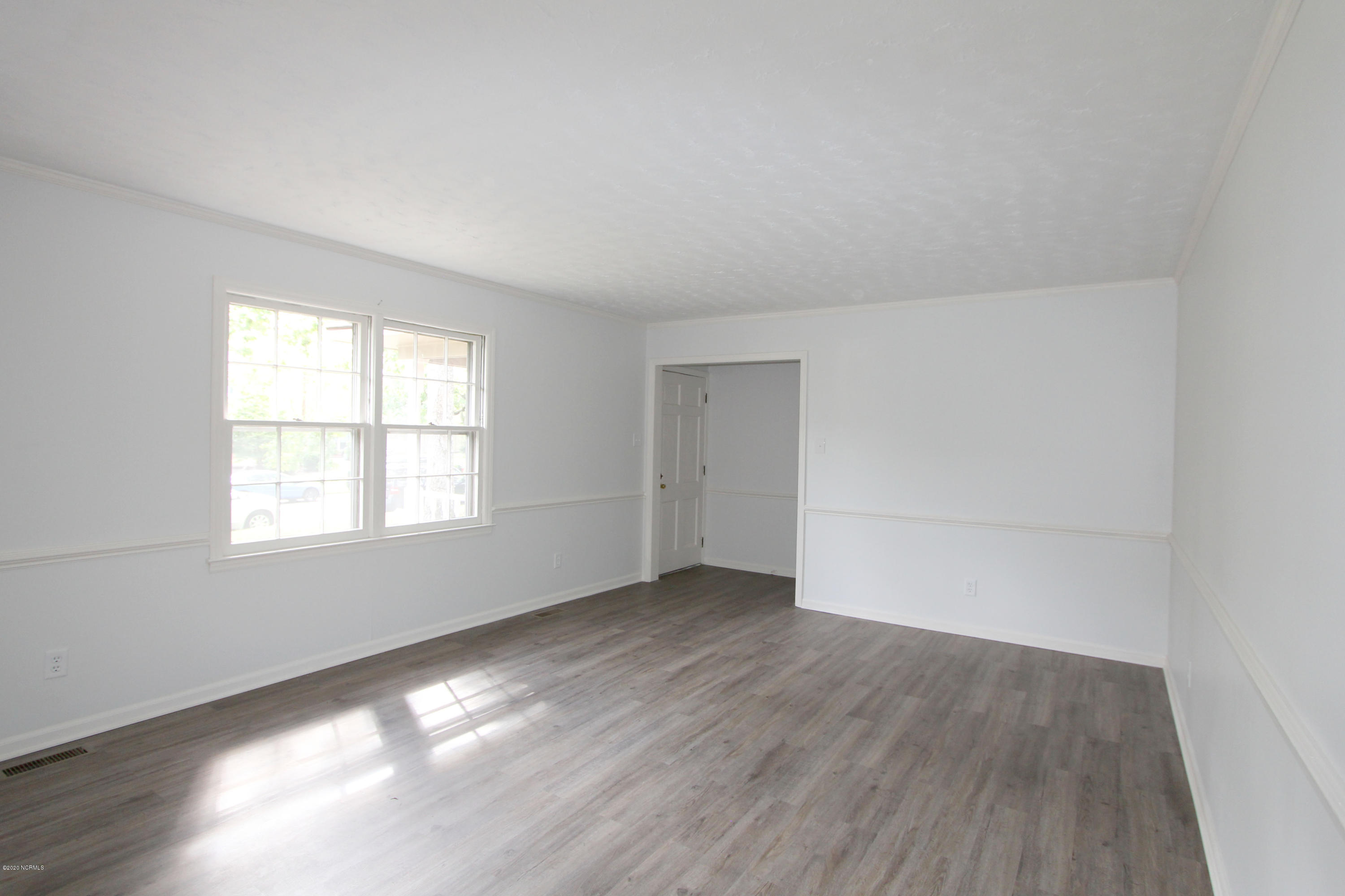 317 Forest Grove Avenue Jacksonville, NC 28540 - Photo 8 of 52 d FR 4