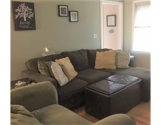 46 Fairview Park Road Sturbridge, MA 01566 - Photo 15 of 30 a living room with furniture and a couch