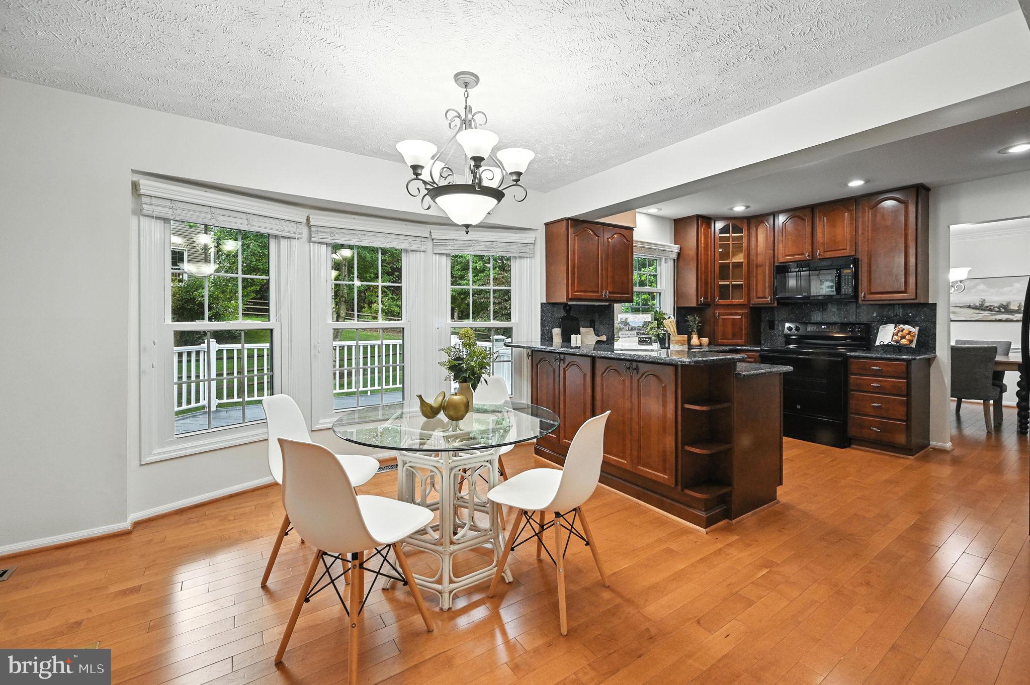 2240 Halter Lane Reston, VA 20191 - Photo 9 of 53 Kitchen and Breakfast area