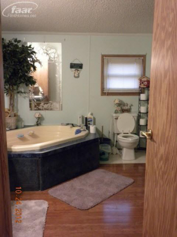 7140 Frankenmuth Road Vassar, MI 48768 - Photo 8 of 12 20195970-7.JPG