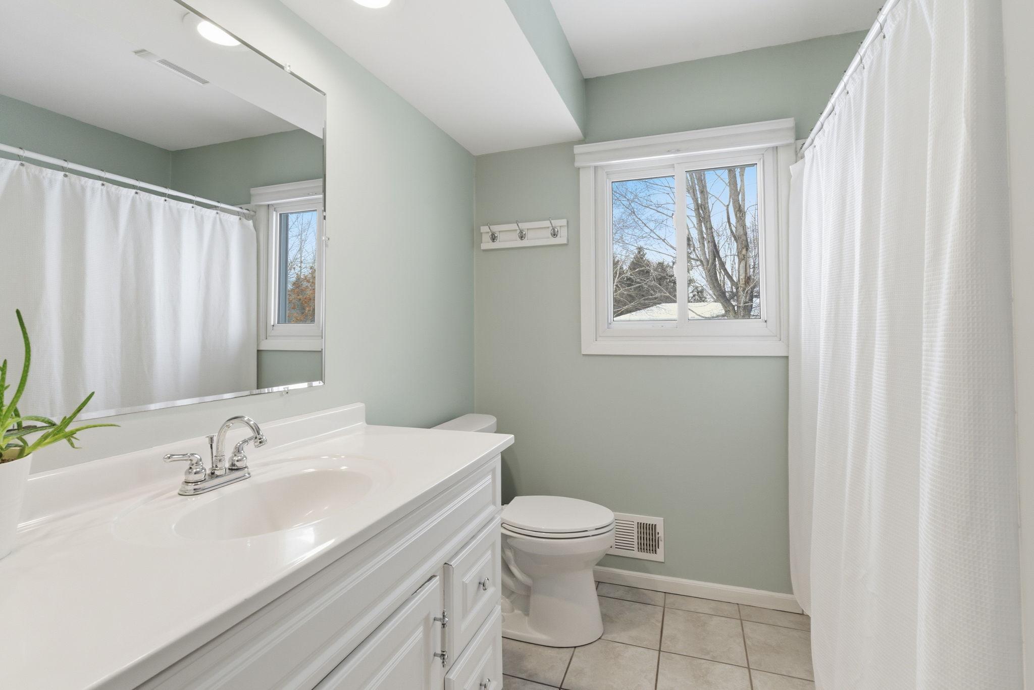 3918 Turquoise Point Eagan, MN 55122 - Photo 11 of 31