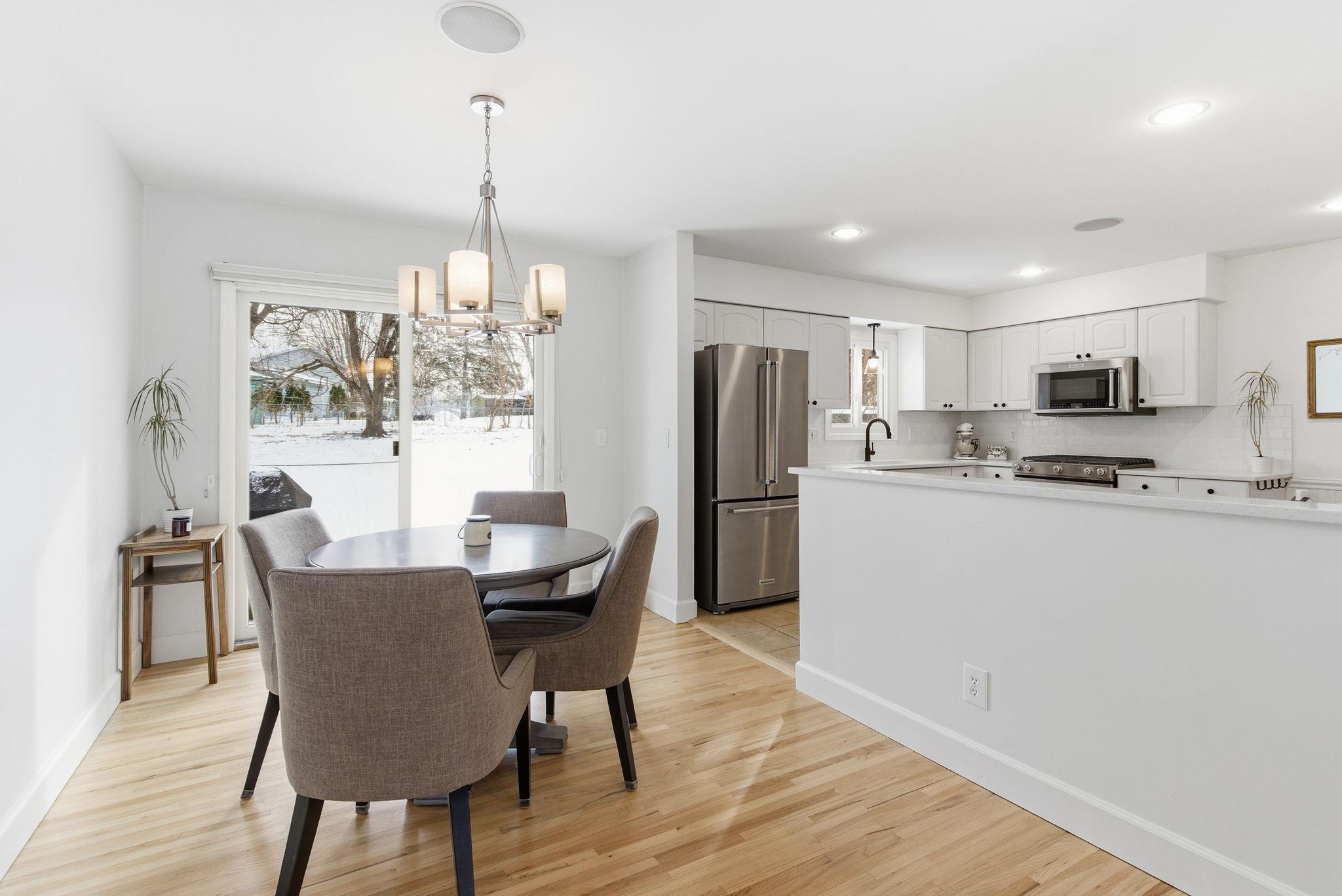 3918 Turquoise Point Eagan, MN 55122 - Photo 7 of 31