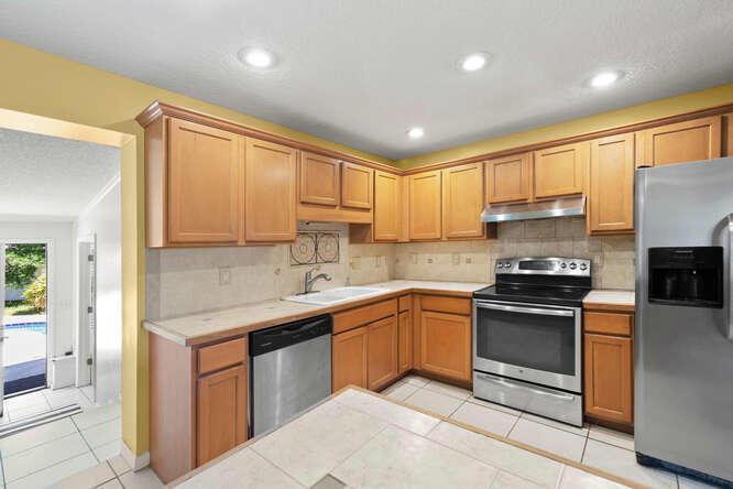 766 Jolynn Road Jacksonville, FL 32225 - Photo 4 of 20 Kitchen 1