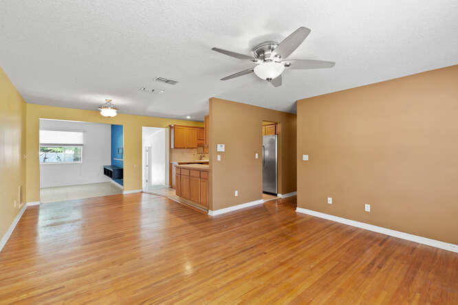 766 Jolynn Road Jacksonville, FL 32225 - Photo 8 of 20 Living room