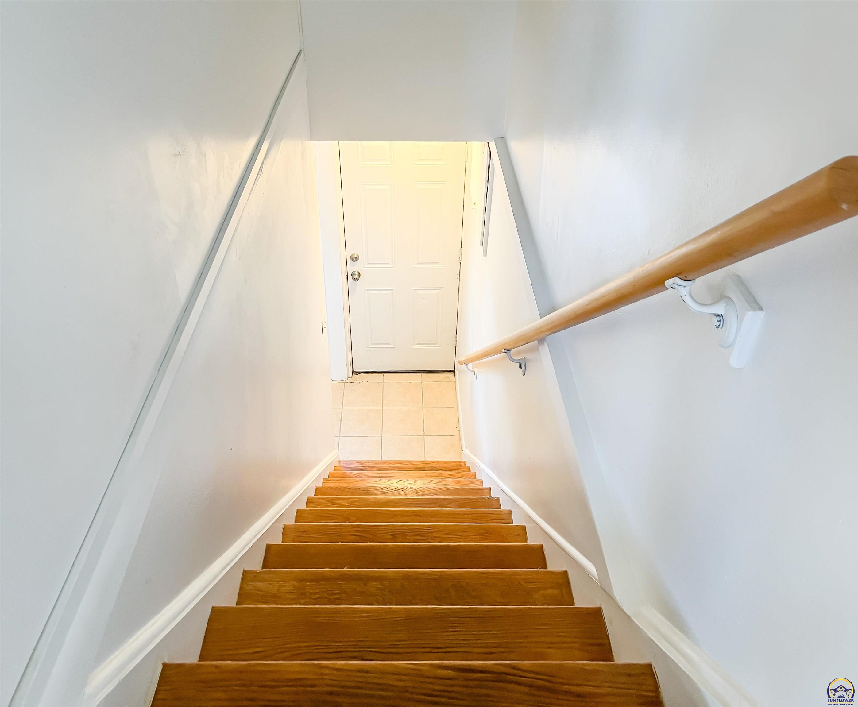 6823 Southwest Knoll Court Topeka, KS 66619 - Photo 35 of 44