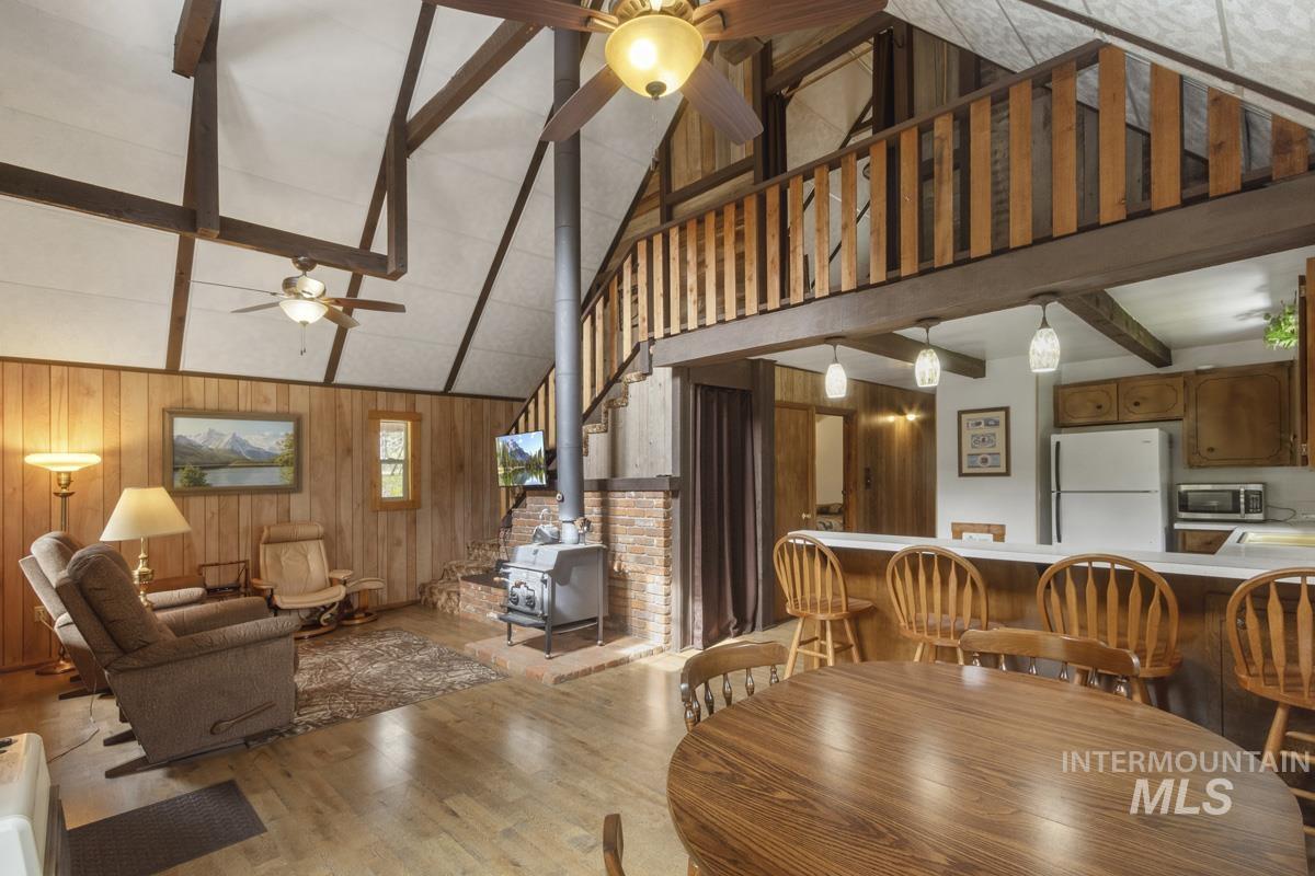 46 Blue Spruce Lane Cascade, ID 83611 - Photo 8 of 38