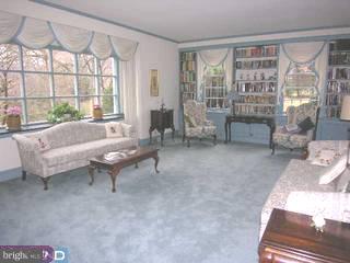 1635 Susquehanna Road Rydal, PA 19046 - Photo 2 of 6 Gallery Image 2